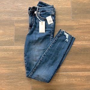 Good American Good Legs Jeans